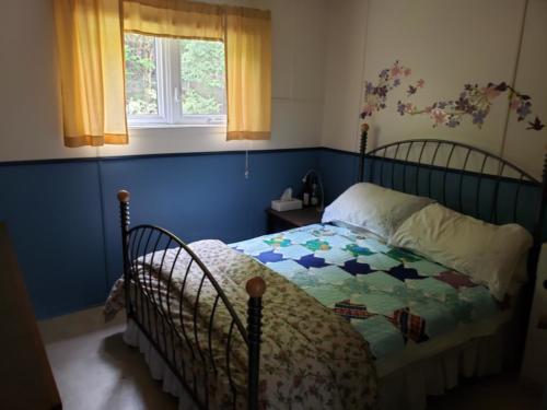 bedroom1